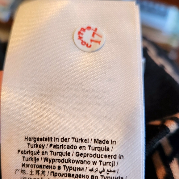 NWOT Gerry Weber Causals Knit Turtleneck Sweater Size 6 Colors Black Tan - Picture 10 of 11